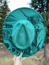 Load image into Gallery viewer, Highland Cow Engraved Fedora Hat
