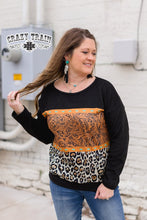 Load image into Gallery viewer, Buckstitch Babe Pullover
